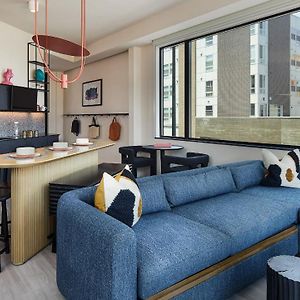 Corner King Suite